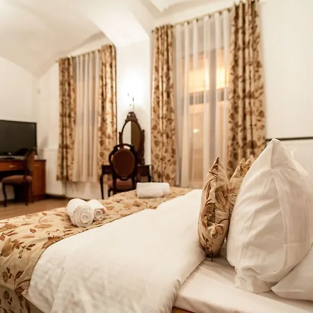 Hotel & Ventus Rosa