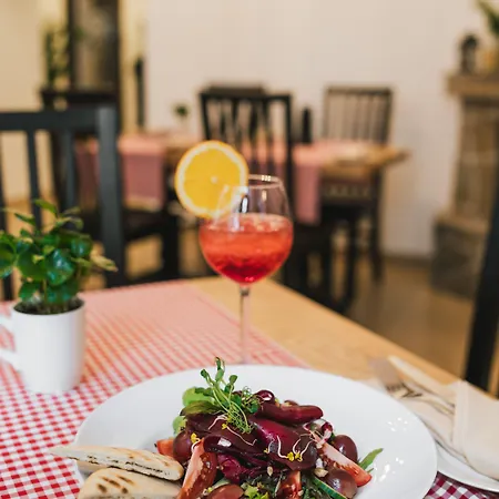 Szálloda & Ventus Rosa 3*